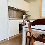 Comecasa Two-bedroom House On The Harbor Апартаменти Сен-Тропе