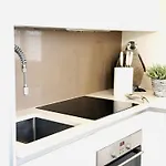 Апартаменти Comecasa Two-bedroom House On The Harbor Сен-Тропе